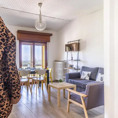 La Finestra Sul Castello Centro-storico&parcheggio Apartmán Sestola