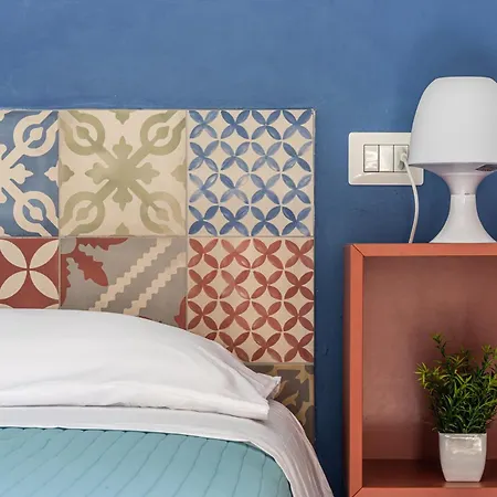 Apartment La Finestra Sul Castello Centro-storico&parcheggio *