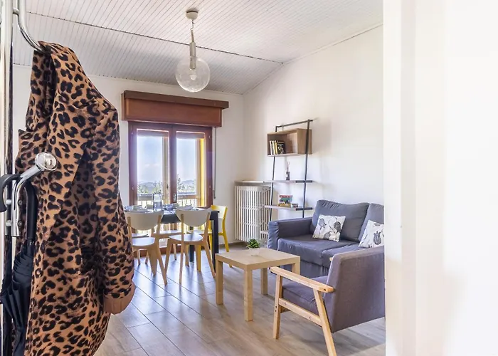 La Finestra Sul Castello Centro-storico&parcheggio Apartamento Sestola